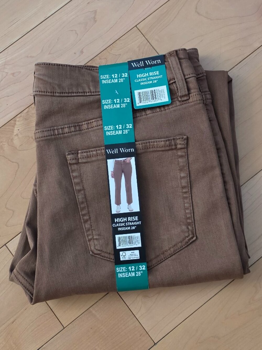 Well Worn High Rise Classic Straight Jeans Size 12 / 32 Inseam 28 in